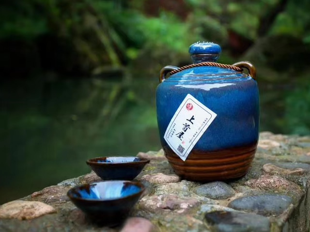 浙江新昌廣利酒業楊梅酒